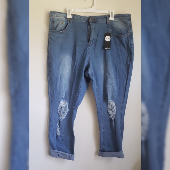 Boohoo Plus Denim - Light Blue Distressed Cuffed Skinny Jeans